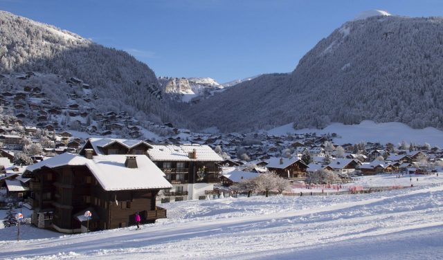 skiing in morzine